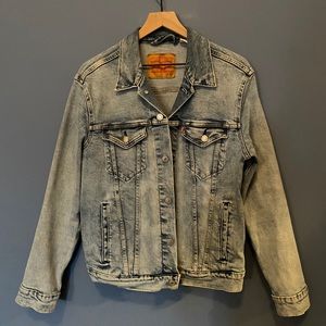 Levi’s Denim Trucker Jacket
